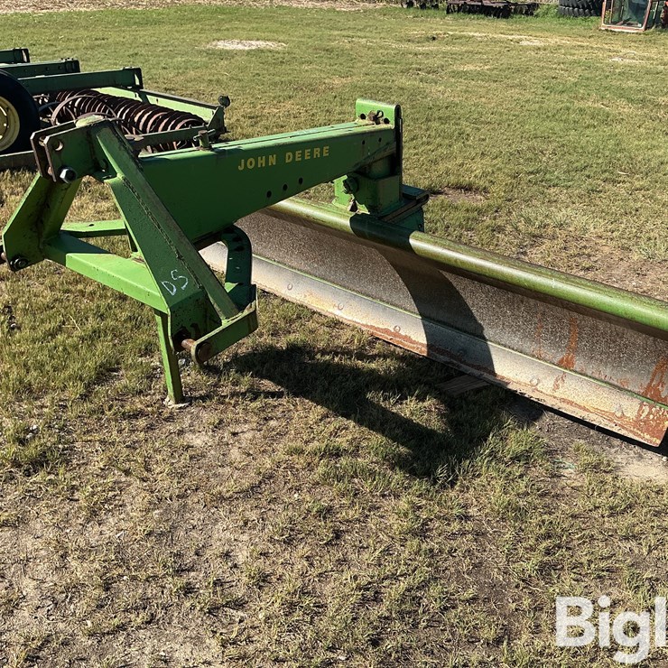 JOHN DEERE 115