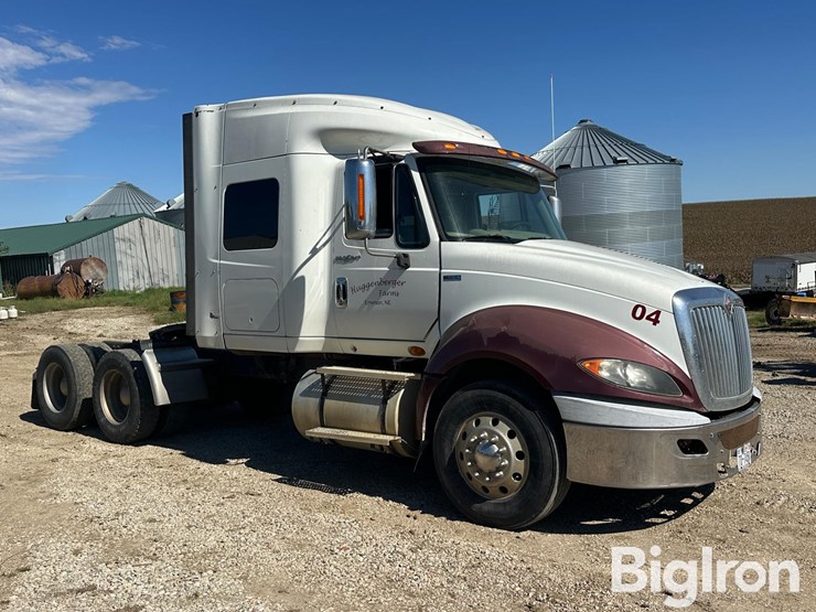 2012-international-prostar-image-3