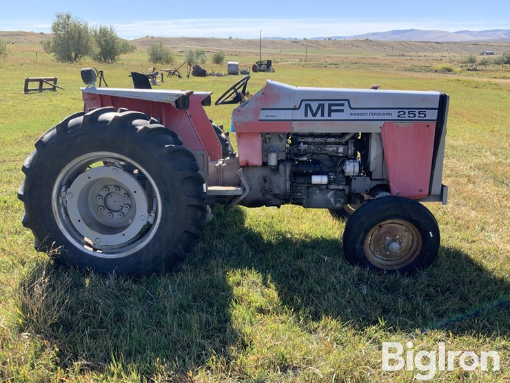 1976-massey-ferguson-255-image-4