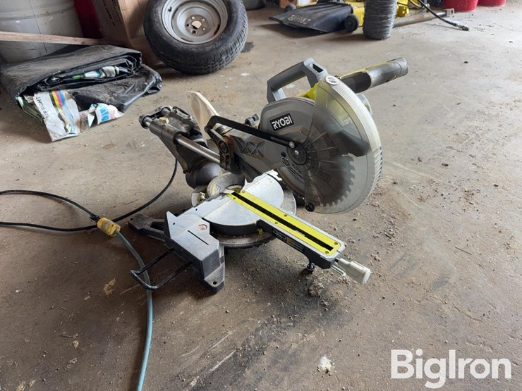 ryobi-10”-sliding-compound-miter-saw-image-3
