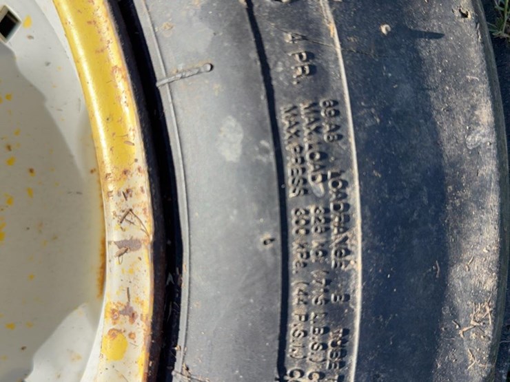 harvest-king-5.00-15-mounted-tires-and-rims-image-16