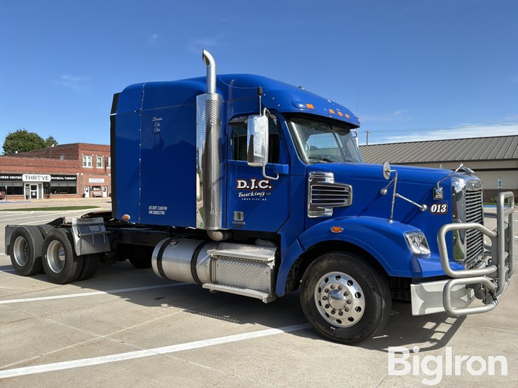 2013-freightliner-coronado-122sd-t/a-truck-tractor-image-3