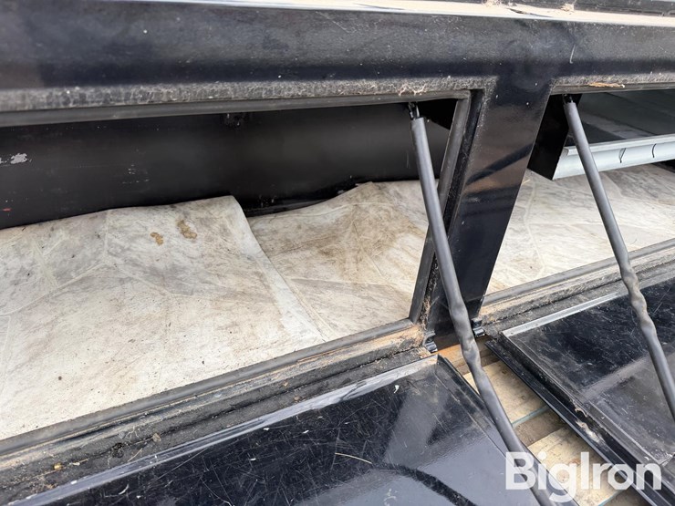 harbor-8'-aluminum-toolbox-image-15