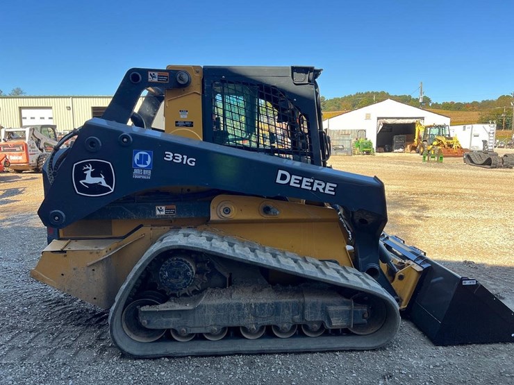 2024-deere-331g-image-8