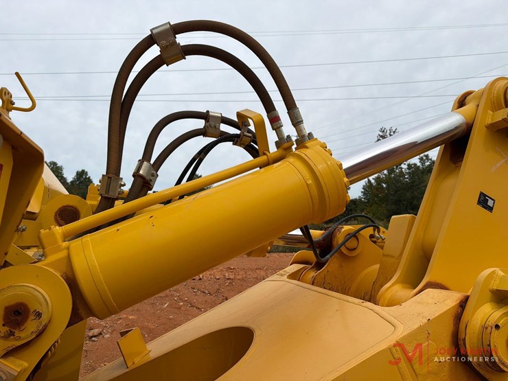komatsu-d155ax-image-30