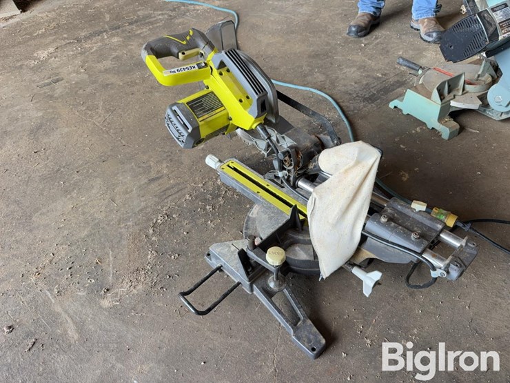 ryobi-10”-sliding-compound-miter-saw-image-7