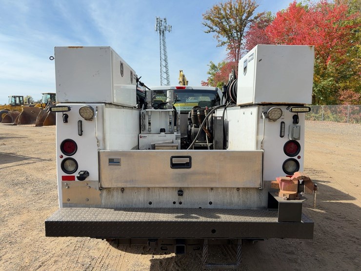 2018-ford-f250-xl-image-4