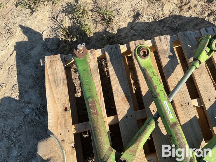 john-deere-30-image-12