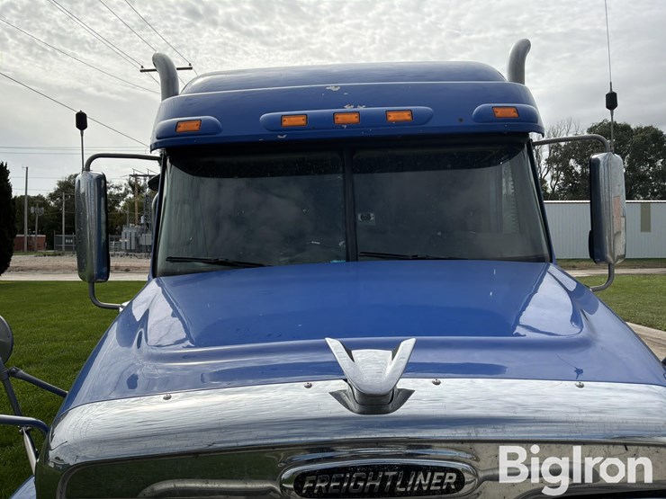 2013-freightliner-coronado-122sd-t/a-truck-tractor-image-9