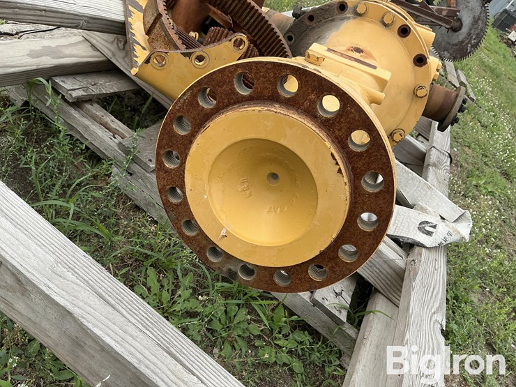 caterpillar-wheel-loader-rear-end-axle-image-9