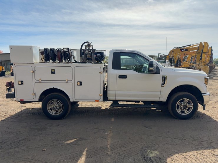 2018-ford-f250-xl-image-6