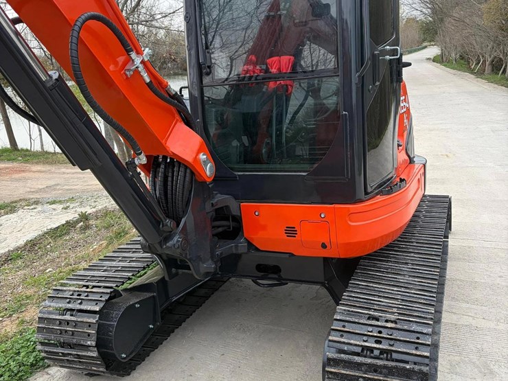 2025-kubota-u55-image-6