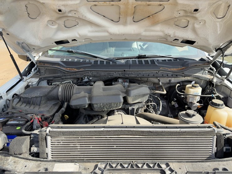 2018-ford-f250-xl-image-12