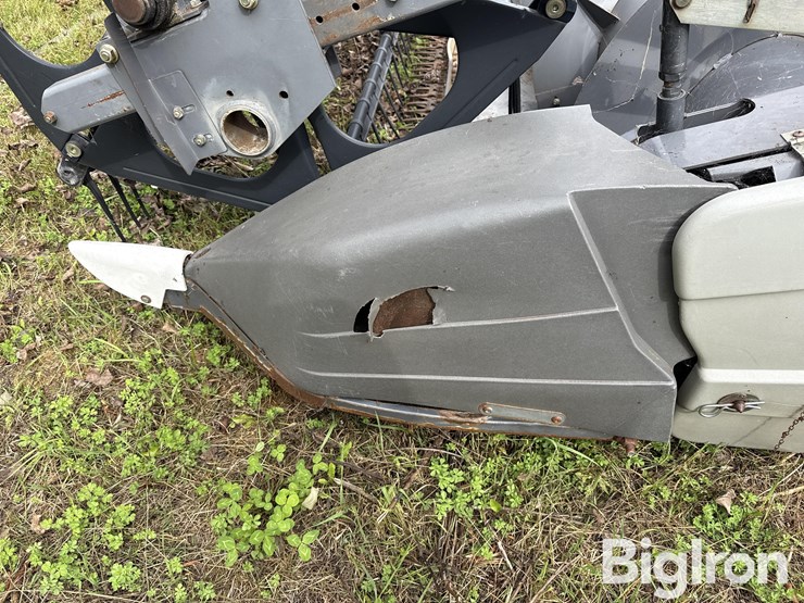 agco-8200-image-11