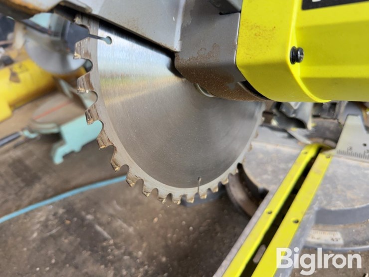 ryobi-10”-sliding-compound-miter-saw-image-10