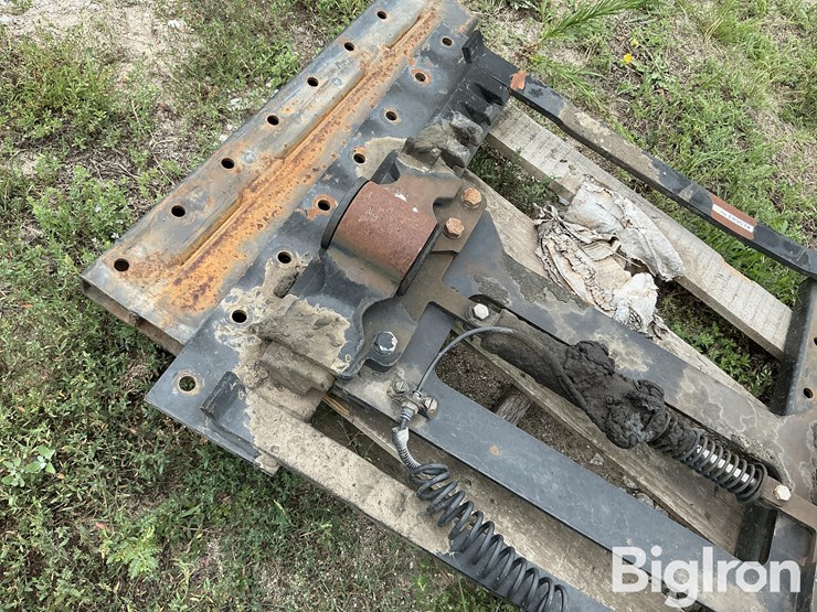 5th-wheel-sliding-bracket-image-13