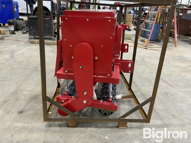 2026-massey-ferguson-730-image-4