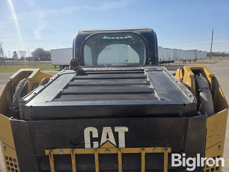 2016-caterpillar-236d-image-17