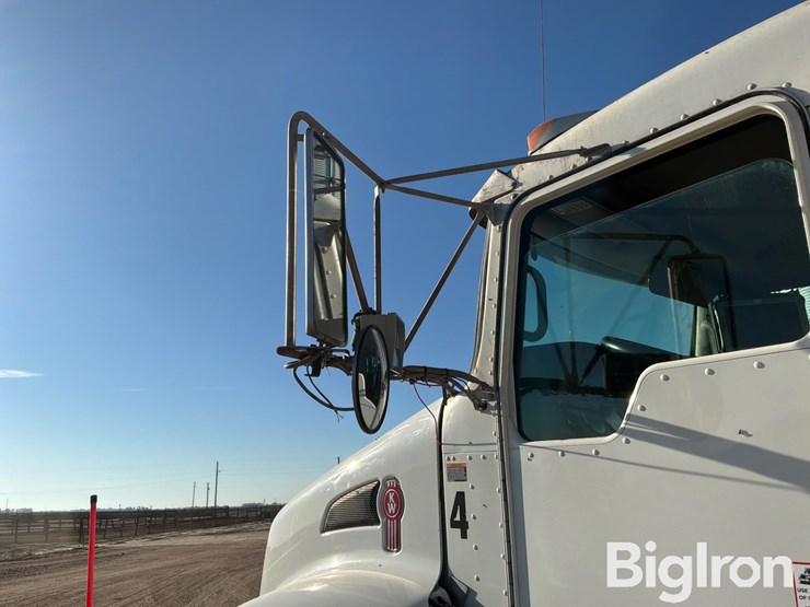 2023-kenworth-t370-image-14