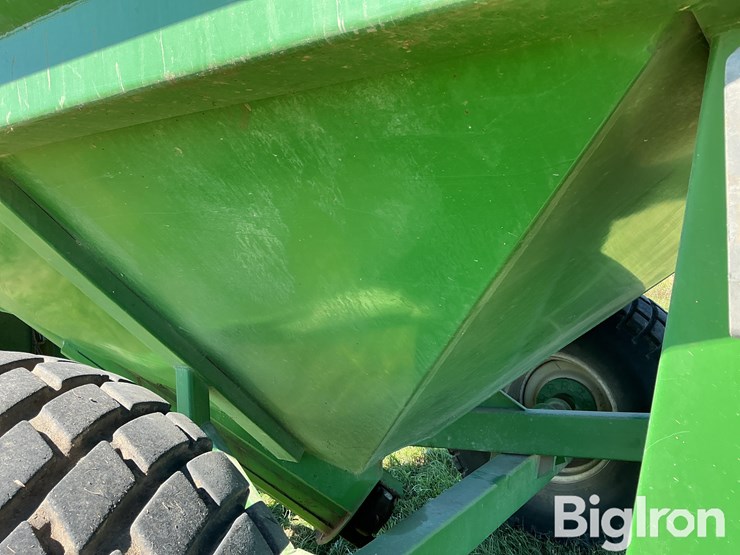 united-farm-tools-4565-grain-cart-image-13