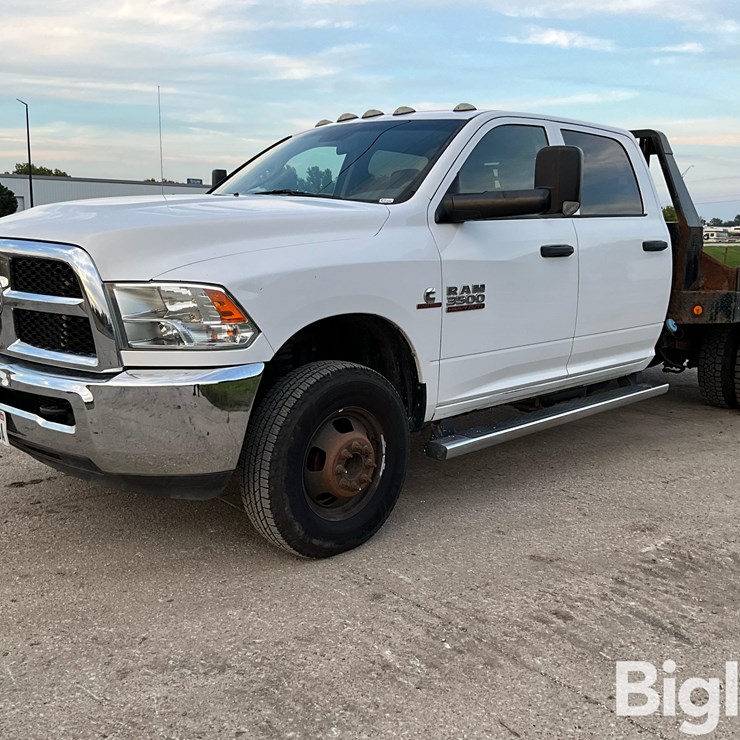 2017 DODGE 3500HD