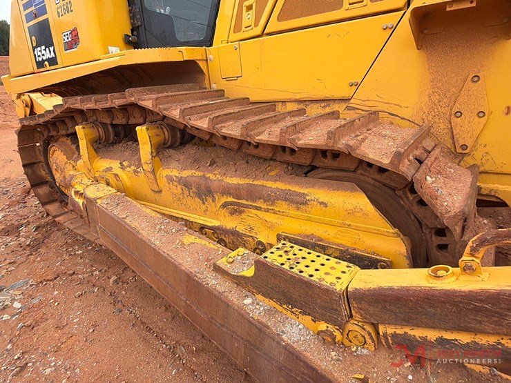 komatsu-d155ax-image-12