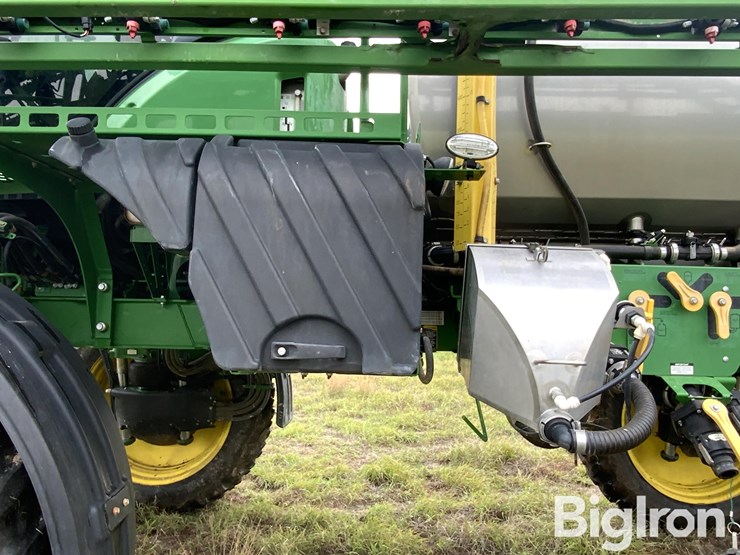 2017-john-deere-r4038-image-19