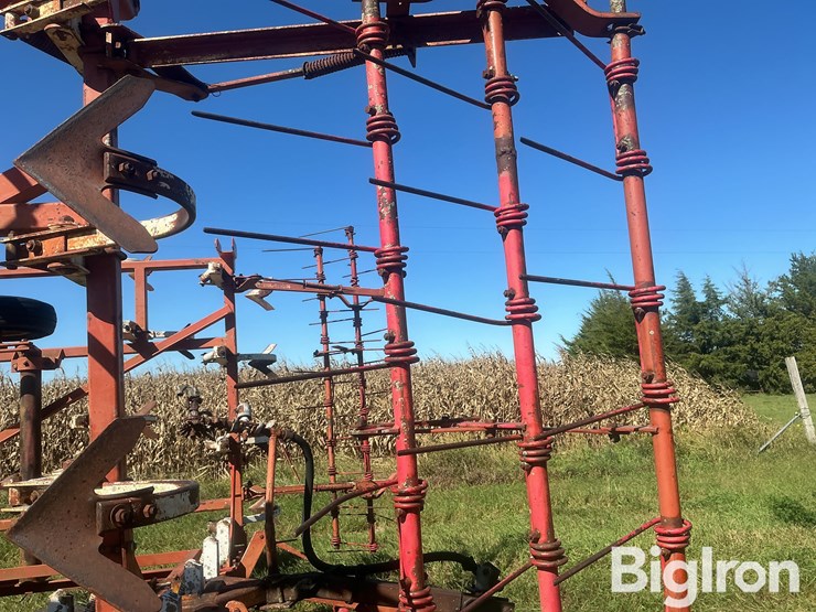 wil-rich-4640-field-cultivator-image-10