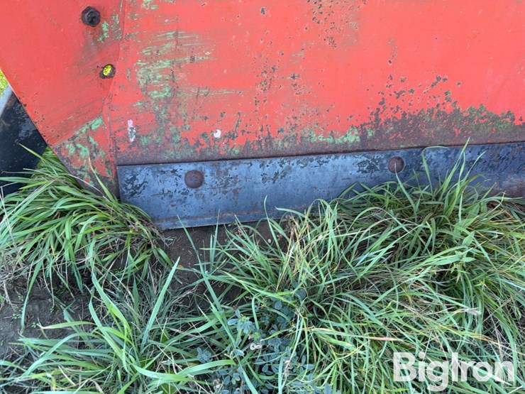 84”-3-pt-mounted-snow-blower-image-15