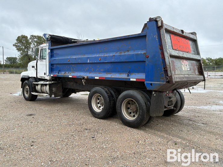 1999-mack-cl713-image-7