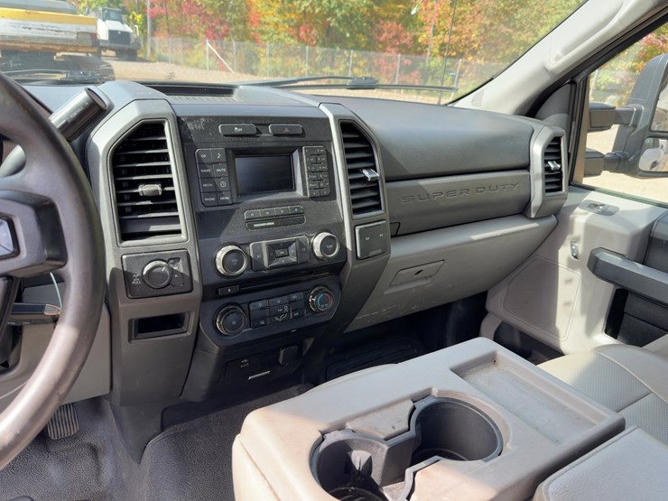 2018-ford-f250-xl-image-25