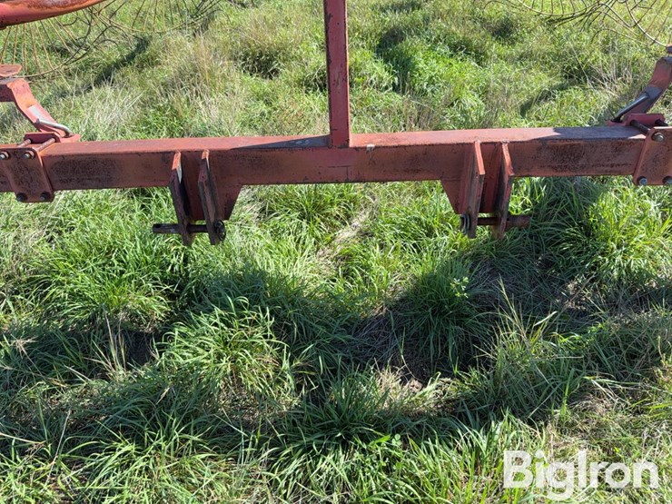 tonutti-10-wheel-3-pt-v-rake-image-19