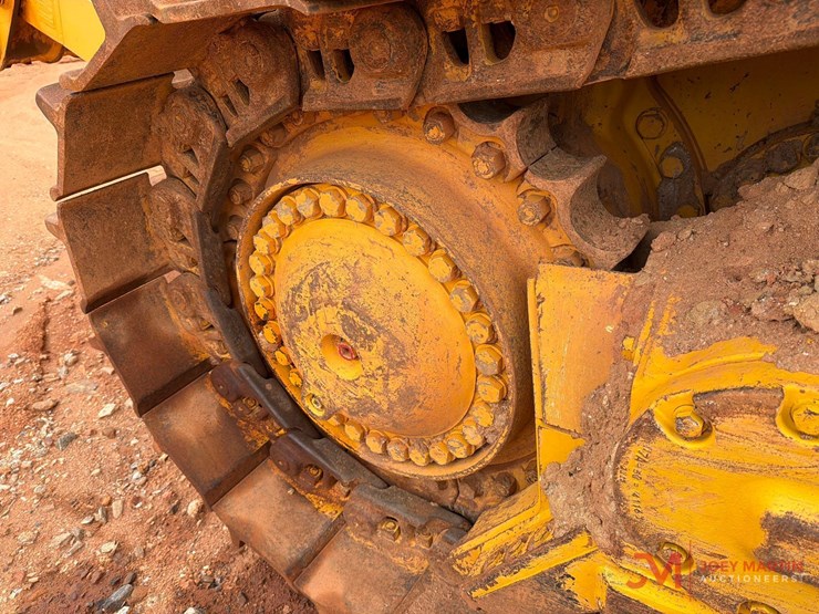 komatsu-d155ax-image-16