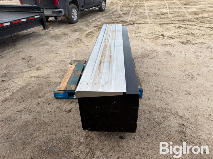 harbor-8'-aluminum-toolbox-image-8