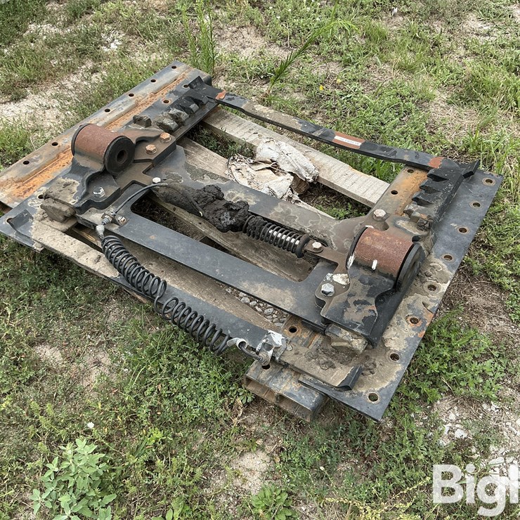 5th Wheel Sliding Bracket
