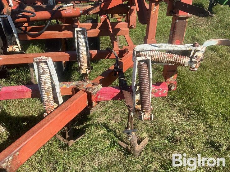 wil-rich-4640-field-cultivator-image-19