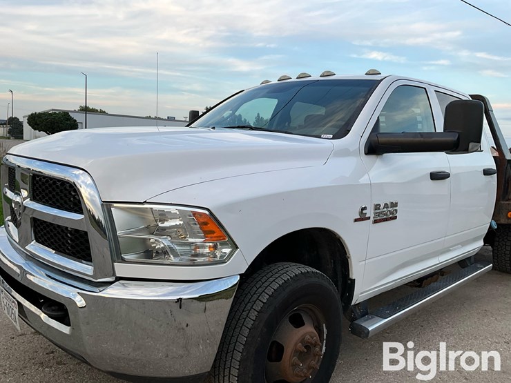 2017-dodge-3500hd-image-9
