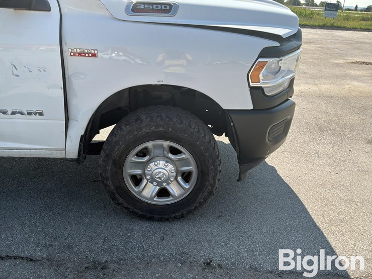 2022-dodge-3500-image-15