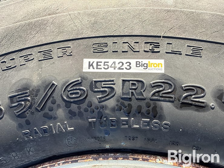 goodyear-385/65r22.5-mounted-tire-and-rim-image-16