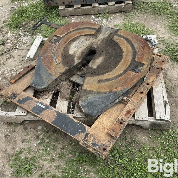 Jost 5th Wheel Adjustable Plate