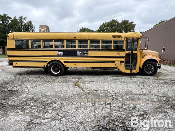 1991-international-3800-2wd-school-bus-image-4