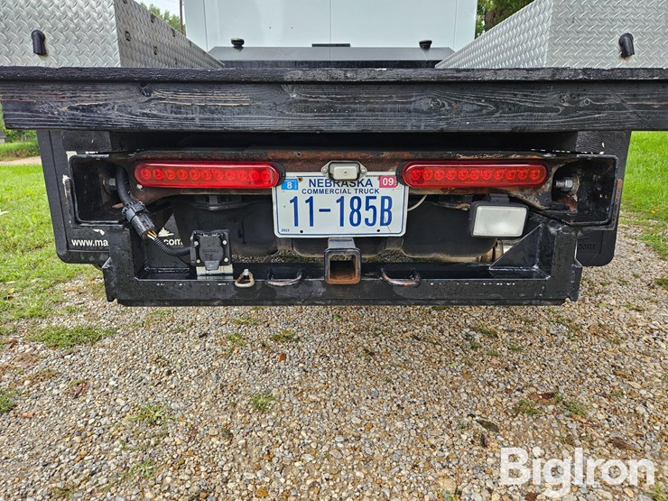 2013-chevrolet-express-g4500-image-15