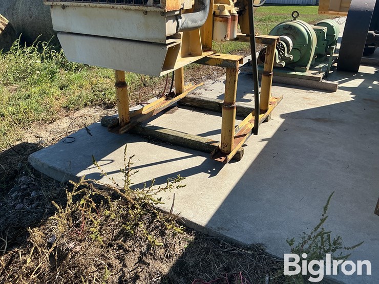 1999-caterpillar-3056t-image-20