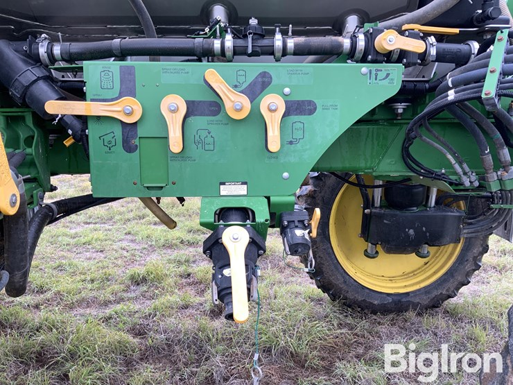 2017-john-deere-r4038-image-15
