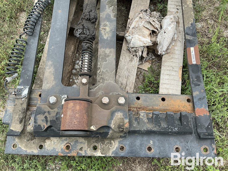 5th-wheel-sliding-bracket-image-10