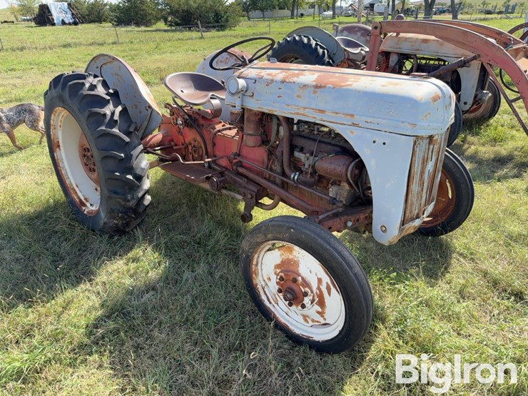 ford-8n-image-3