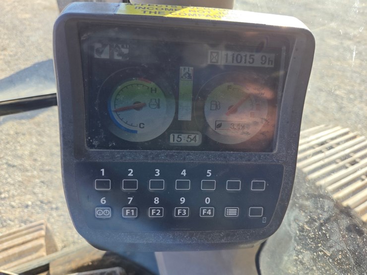 deere-225d-lc-image-61