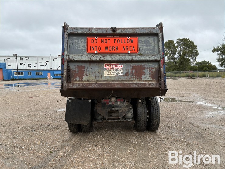 1999-mack-cl713-image-6