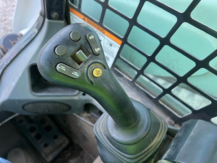 2018-bobcat-t870-image-22