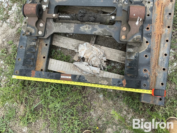 5th-wheel-sliding-bracket-image-17